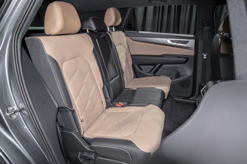 2024 Volkswagen Atlas Cross Sport 2.0T SE 4MOTION SUV Peoria AZ