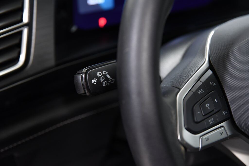 2024 Volkswagen Atlas Cross Sport 2.0T SE Akron