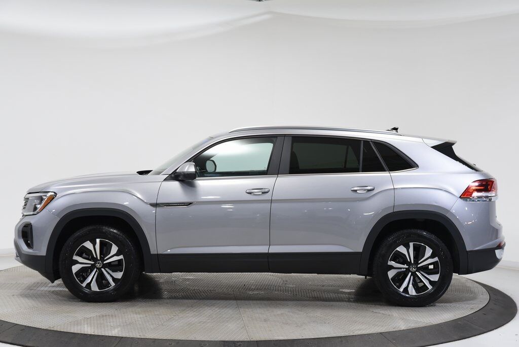 2024 Volkswagen Atlas Cross Sport 2.0T SE Akron