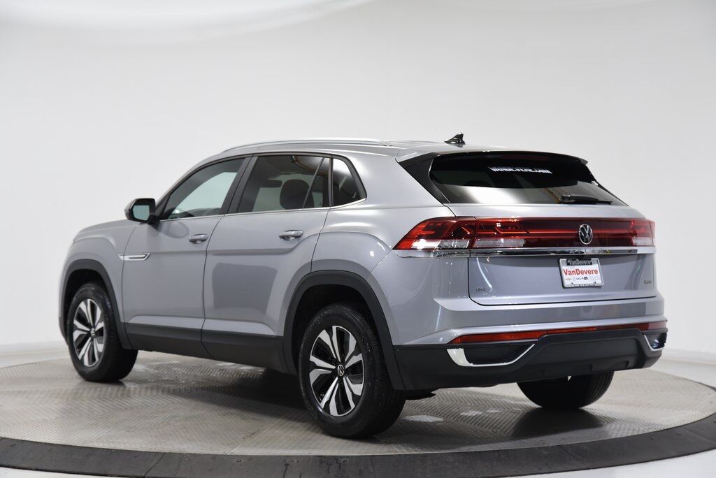 2024 Volkswagen Atlas Cross Sport 2.0T SE Akron