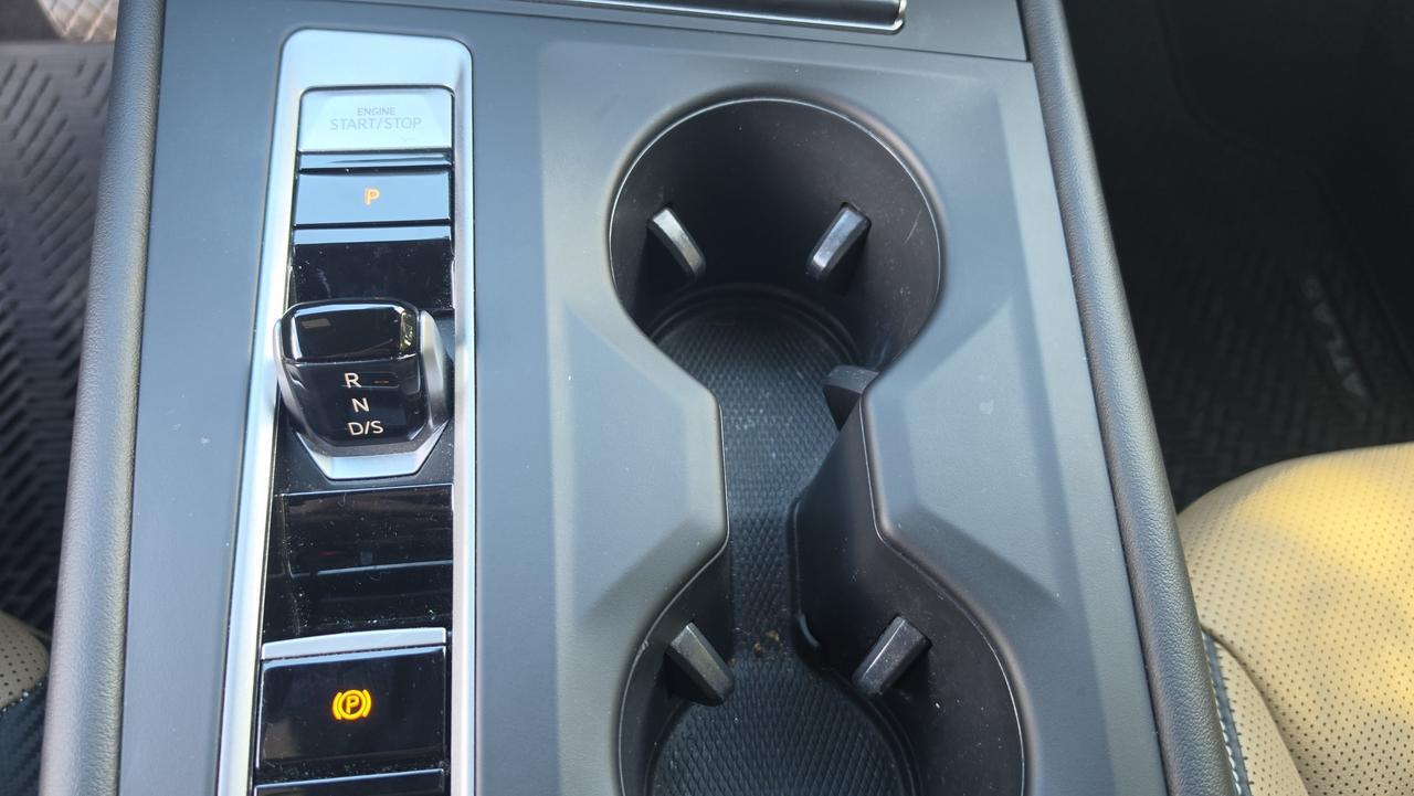 2024 Volkswagen Atlas Cross Sport 2.0T SE