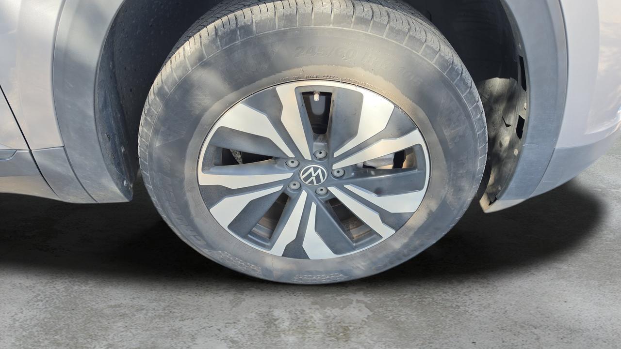 2024 Volkswagen Atlas Cross Sport 2.0T SE
