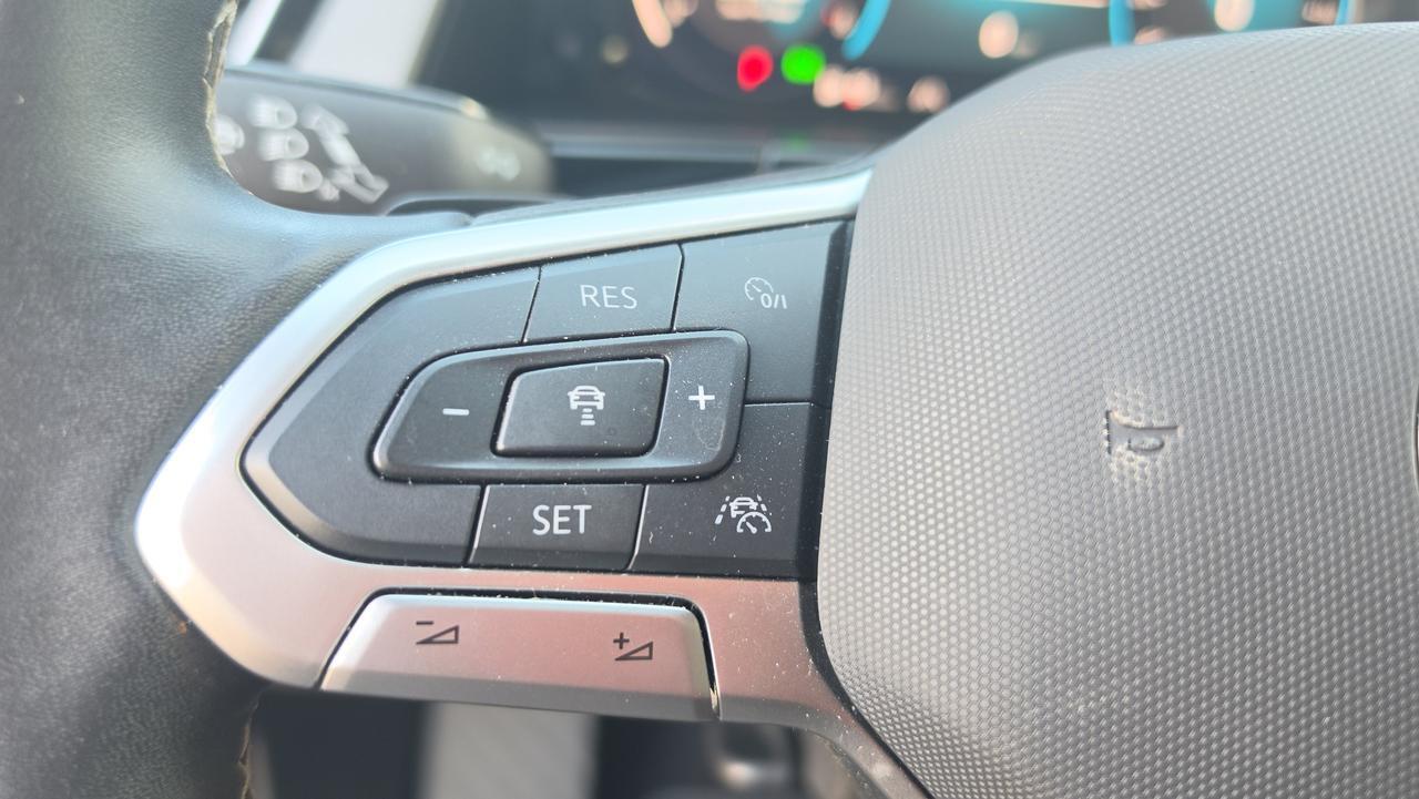 2024 Volkswagen Atlas Cross Sport 2.0T SE