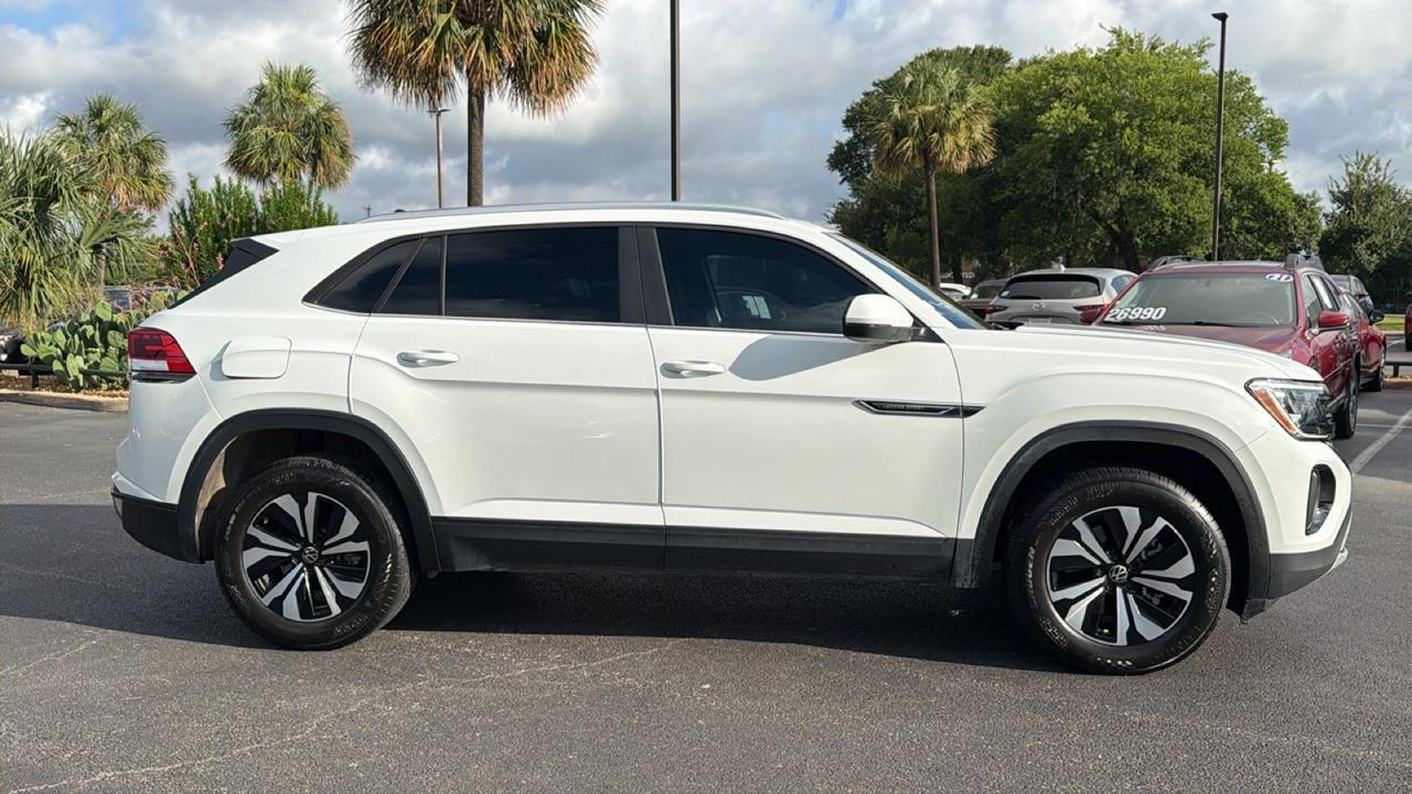 2024 Volkswagen Atlas Cross Sport 2.0T SE