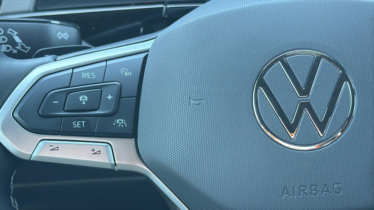 2024 Volkswagen Atlas Cross Sport 2.0T SE w/Tech New Braunfels TX