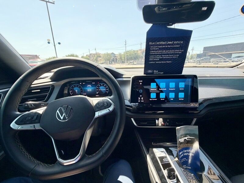 2024 Volkswagen Atlas Cross Sport 2.0T SE w/Technology Del Rio TX