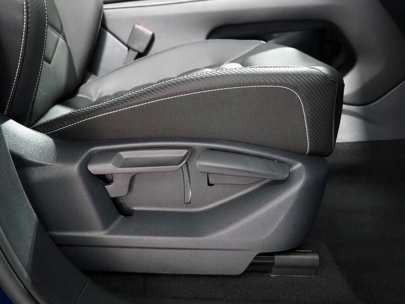 2024 Volkswagen Atlas Cross Sport 2.0T SE w/Technology *ADAPTIVE CRUISE, DIGITAL COCKPIT, SAFETY ALERTS, BACKUP-CAMERA, CLIMATE SEATS, HEATED STEERING, POWER LIFTGATE, REMOTE START, 20 INCH ALLOYS, APPLE CARPLAY Round Rock TX