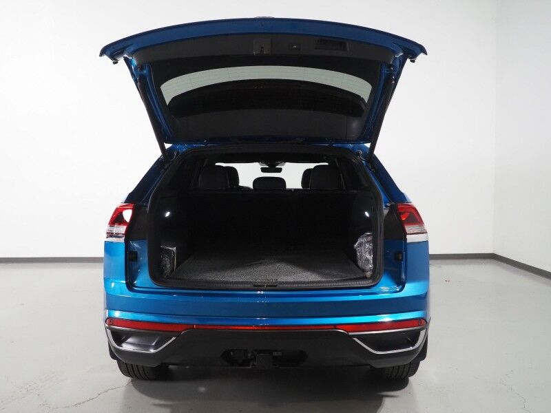 2024 Volkswagen Atlas Cross Sport 2.0T SE w/Technology *ADAPTIVE CRUISE, DIGITAL COCKPIT, SAFETY ALERTS, BACKUP-CAMERA, CLIMATE SEATS, HEATED STEERING, POWER LIFTGATE, REMOTE START, 20 INCH ALLOYS, APPLE CARPLAY Round Rock TX