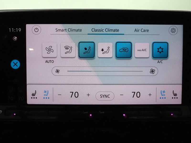 2024 Volkswagen Atlas Cross Sport 2.0T SE w/Technology *ADAPTIVE CRUISE, DIGITAL COCKPIT, SAFETY ALERTS, BACKUP-CAMERA, CLIMATE SEATS, HEATED STEERING, POWER LIFTGATE, REMOTE START, 20 INCH ALLOYS, APPLE CARPLAY Round Rock TX