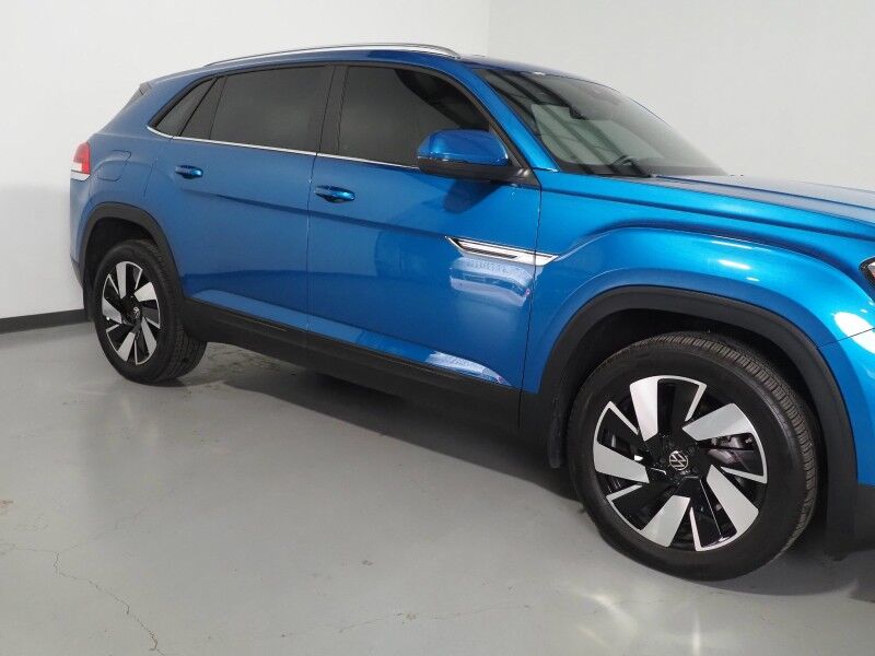 2024 Volkswagen Atlas Cross Sport 2.0T SE w/Technology *ADAPTIVE CRUISE, DIGITAL COCKPIT, SAFETY ALERTS, BACKUP-CAMERA, CLIMATE SEATS, HEATED STEERING, POWER LIFTGATE, REMOTE START, 20 INCH ALLOYS, APPLE CARPLAY Round Rock TX