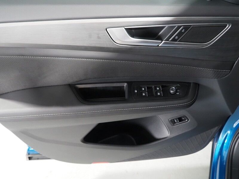 2024 Volkswagen Atlas Cross Sport 2.0T SE w/Technology *ADAPTIVE CRUISE, DIGITAL COCKPIT, SAFETY ALERTS, BACKUP-CAMERA, CLIMATE SEATS, HEATED STEERING, POWER LIFTGATE, REMOTE START, 20 INCH ALLOYS, APPLE CARPLAY Round Rock TX