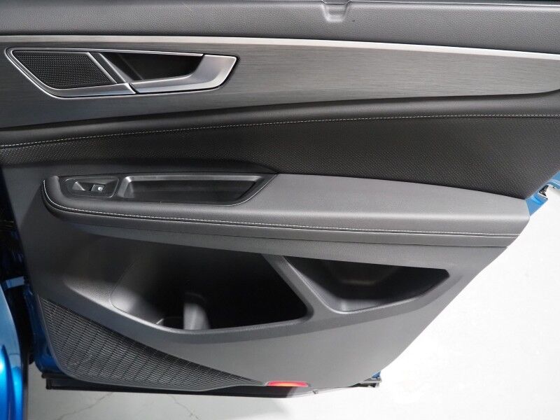 2024 Volkswagen Atlas Cross Sport 2.0T SE w/Technology *ADAPTIVE CRUISE, DIGITAL COCKPIT, SAFETY ALERTS, BACKUP-CAMERA, CLIMATE SEATS, HEATED STEERING, POWER LIFTGATE, REMOTE START, 20 INCH ALLOYS, APPLE CARPLAY Round Rock TX