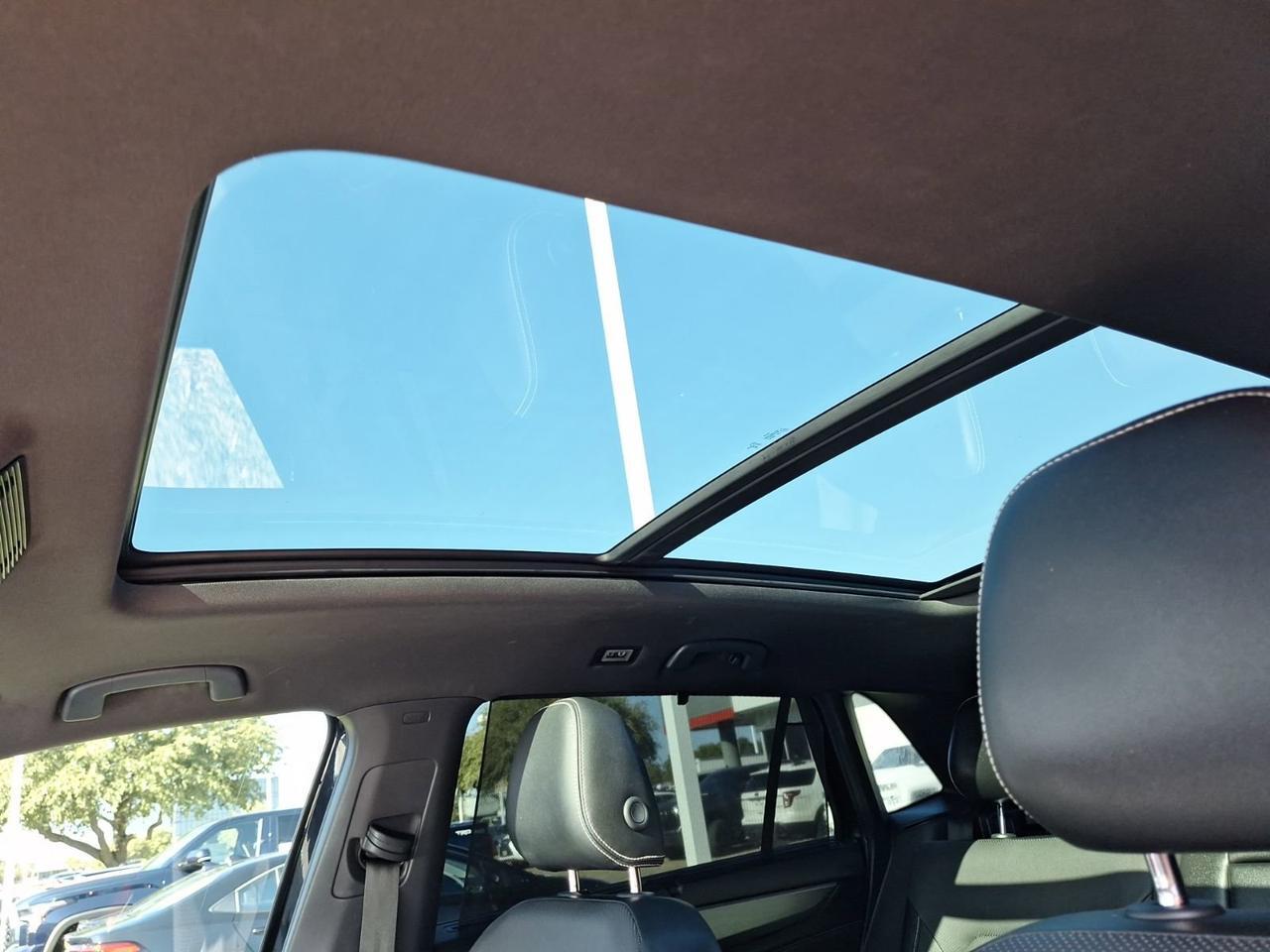 2024 Volkswagen Atlas Cross Sport 2.0T SE w/Technology Hurst TX