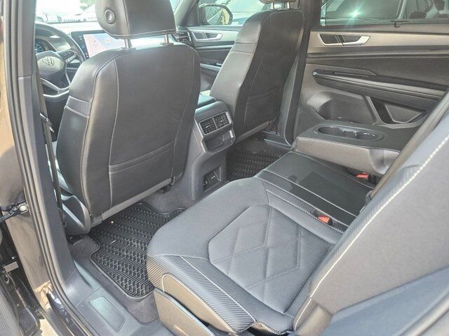 2024 Volkswagen Atlas Cross Sport 2.0T SE w/Technology Dallas TX