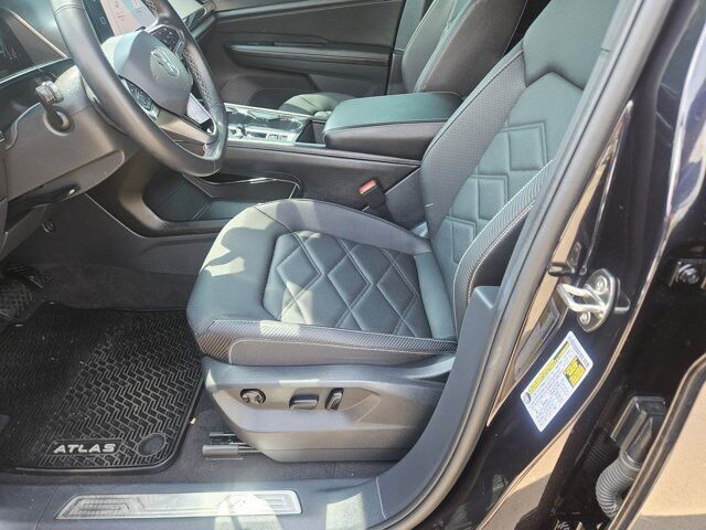 2024 Volkswagen Atlas Cross Sport 2.0T SE w/Technology Dallas TX