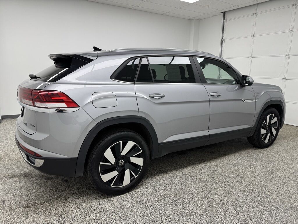 2024 Volkswagen Atlas Cross Sport 2.0T SE w/Technology Highlands Ranch CO