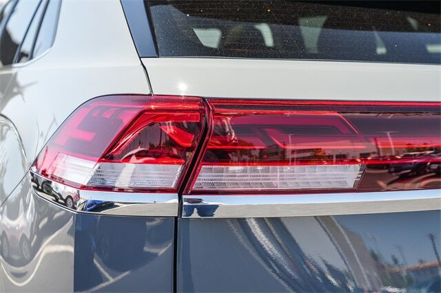 2024 Volkswagen Atlas Cross Sport 2.0T SE w/Technology Huntington Beach CA