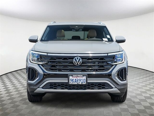 2024 Volkswagen Atlas Cross Sport 2.0T SE w/Technology Huntington Beach CA