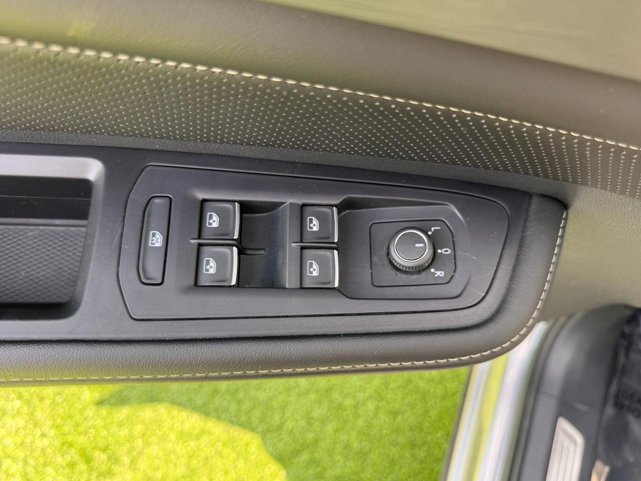2024 Volkswagen Atlas Cross Sport 2.0T SE w/Technology Miami FL