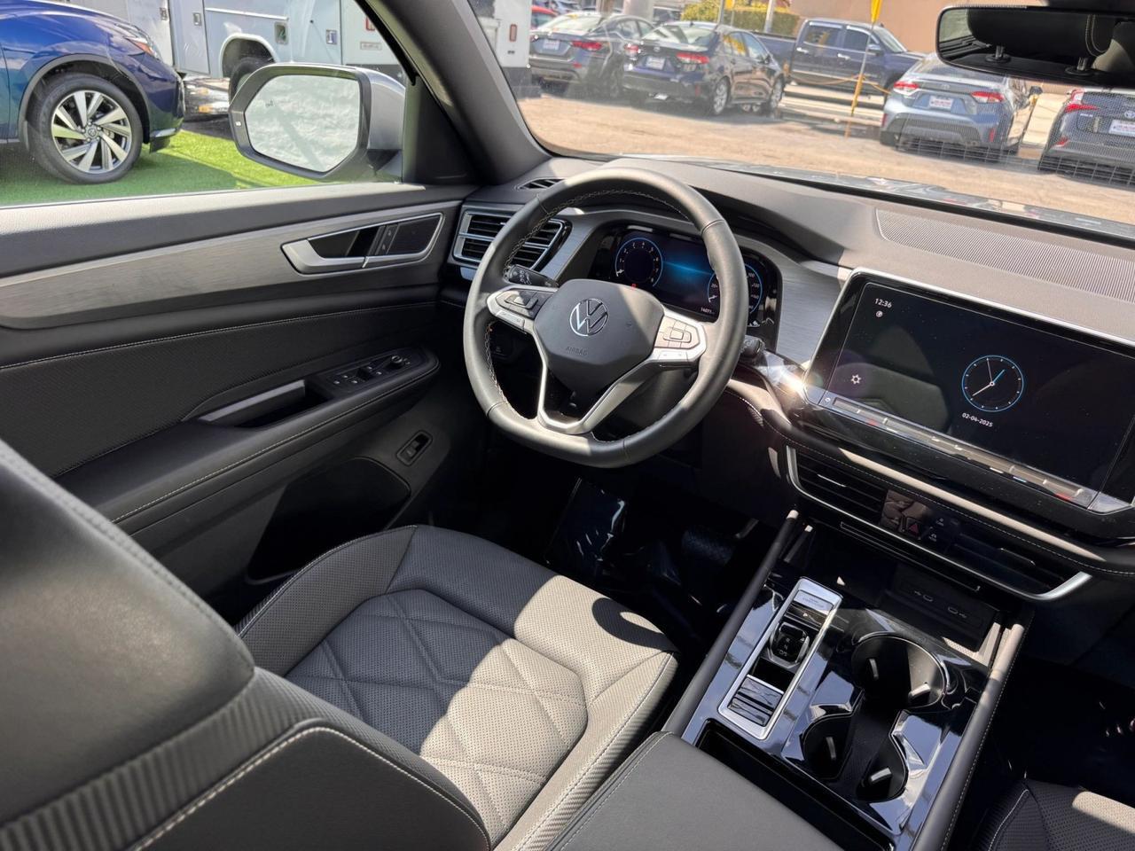 2024 Volkswagen Atlas Cross Sport 2.0T SE w/Technology Miami FL
