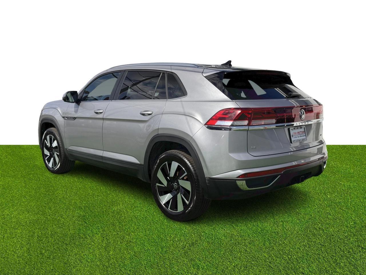 2024 Volkswagen Atlas Cross Sport 2.0T SE w/Technology Miami FL