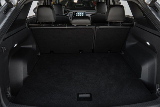 2024 Volkswagen Atlas Cross Sport 2.0T SE w/Technology  Selma TX