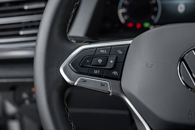 2024 Volkswagen Atlas Cross Sport 2.0T SE w/Technology  Selma TX