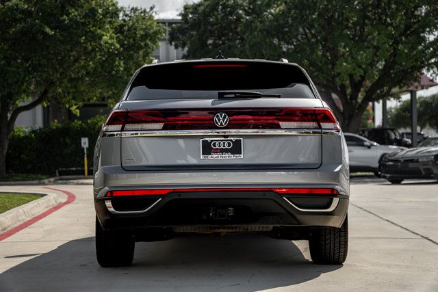 2024 Volkswagen Atlas Cross Sport 2.0T SE w/Technology  Selma TX