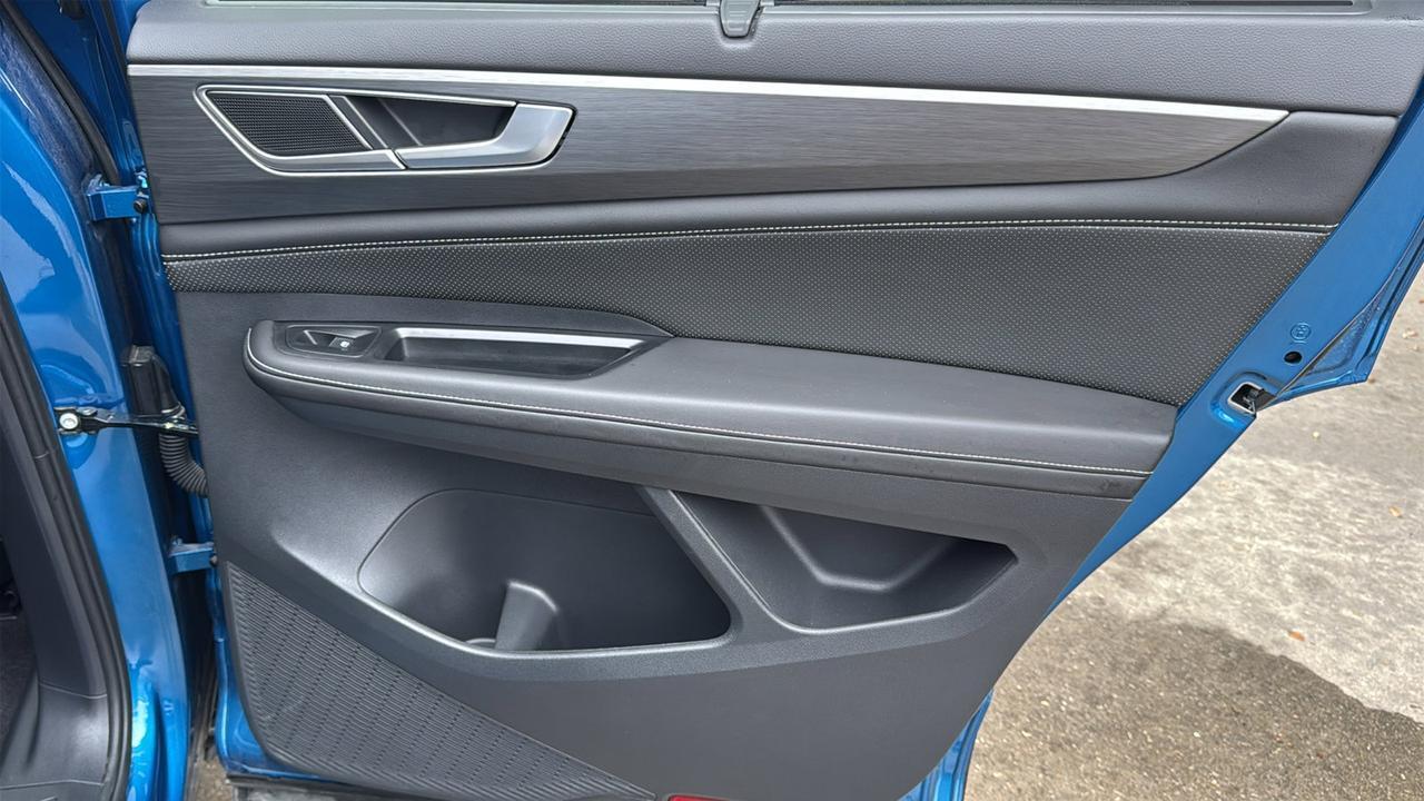 2024 Volkswagen Atlas Cross Sport 2.0T SE w/Technology  Selma TX