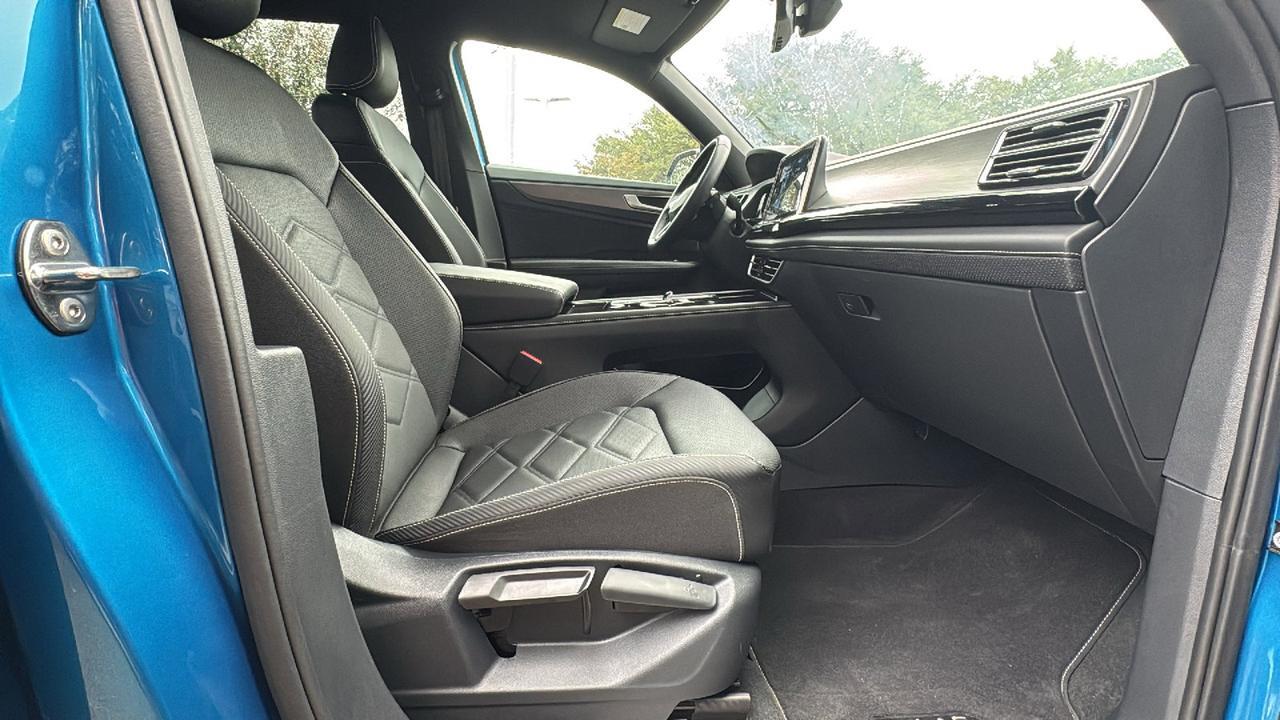 2024 Volkswagen Atlas Cross Sport 2.0T SE w/Technology  Selma TX