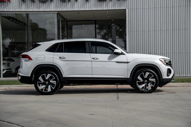 2024 Volkswagen Atlas Cross Sport 2.0T SE w/Technology  Selma TX