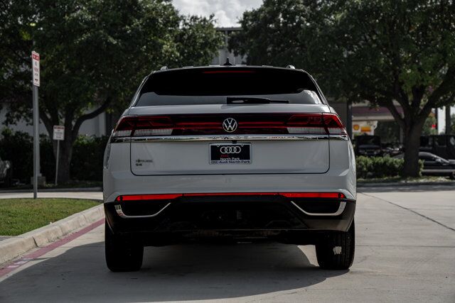 2024 Volkswagen Atlas Cross Sport 2.0T SE w/Technology  Selma TX