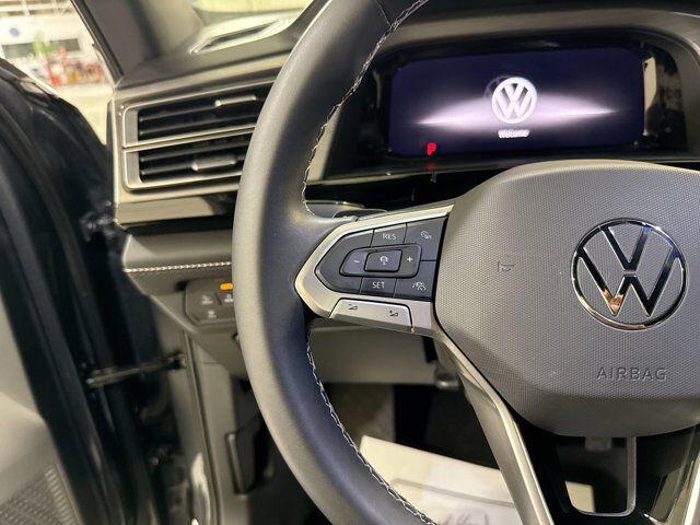 2024 Volkswagen Atlas Cross Sport 2.0T SE w/Technology San Antonio TX