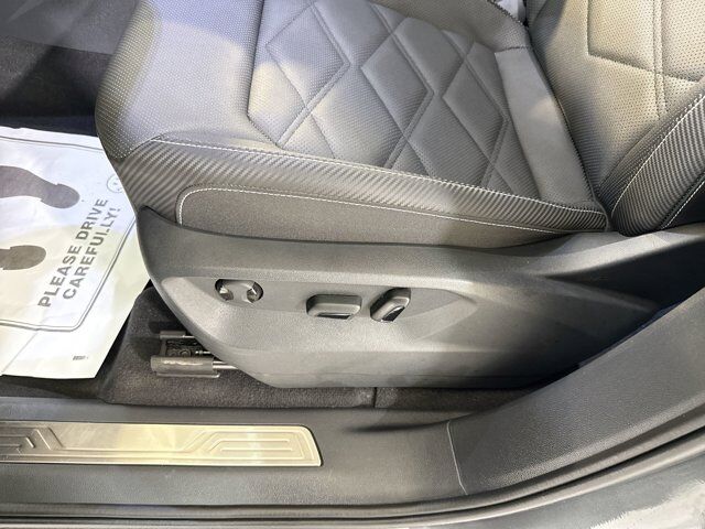 2024 Volkswagen Atlas Cross Sport 2.0T SE w/Technology San Antonio TX