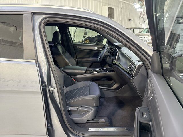 2024 Volkswagen Atlas Cross Sport 2.0T SE w/Technology San Antonio TX