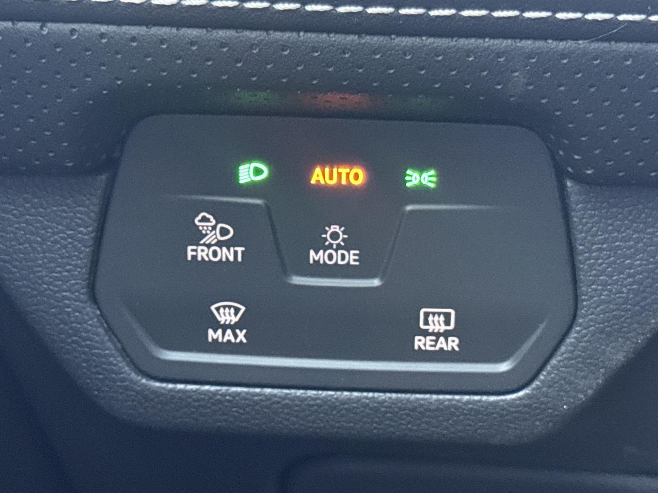 2024 Volkswagen Atlas Cross Sport 2.0T SE w/Technology San Antonio TX