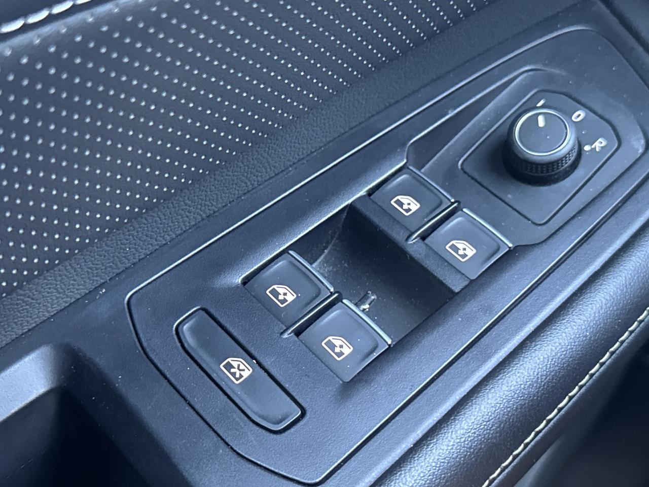 2024 Volkswagen Atlas Cross Sport 2.0T SE w/Technology San Antonio TX