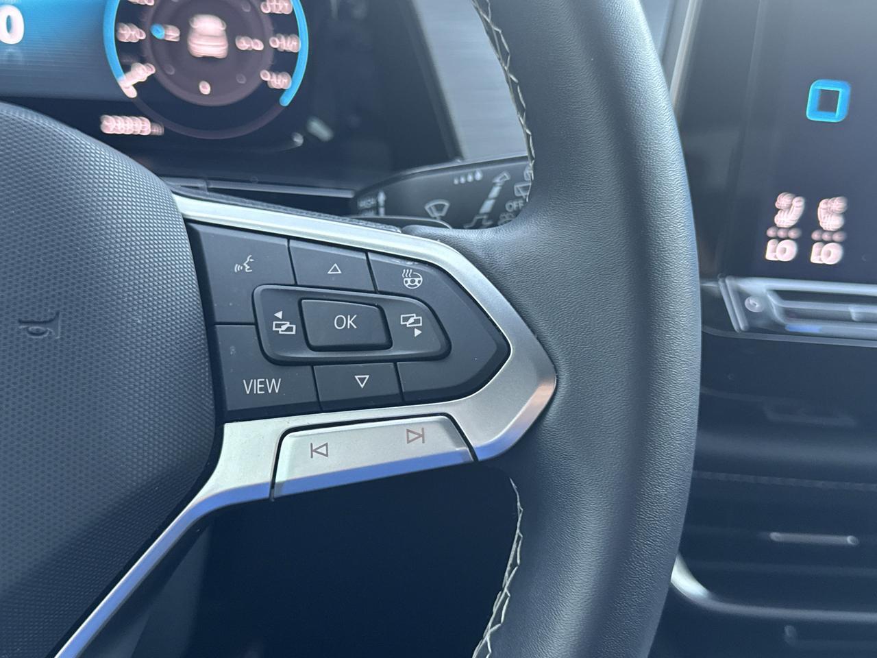 2024 Volkswagen Atlas Cross Sport 2.0T SE w/Technology San Antonio TX