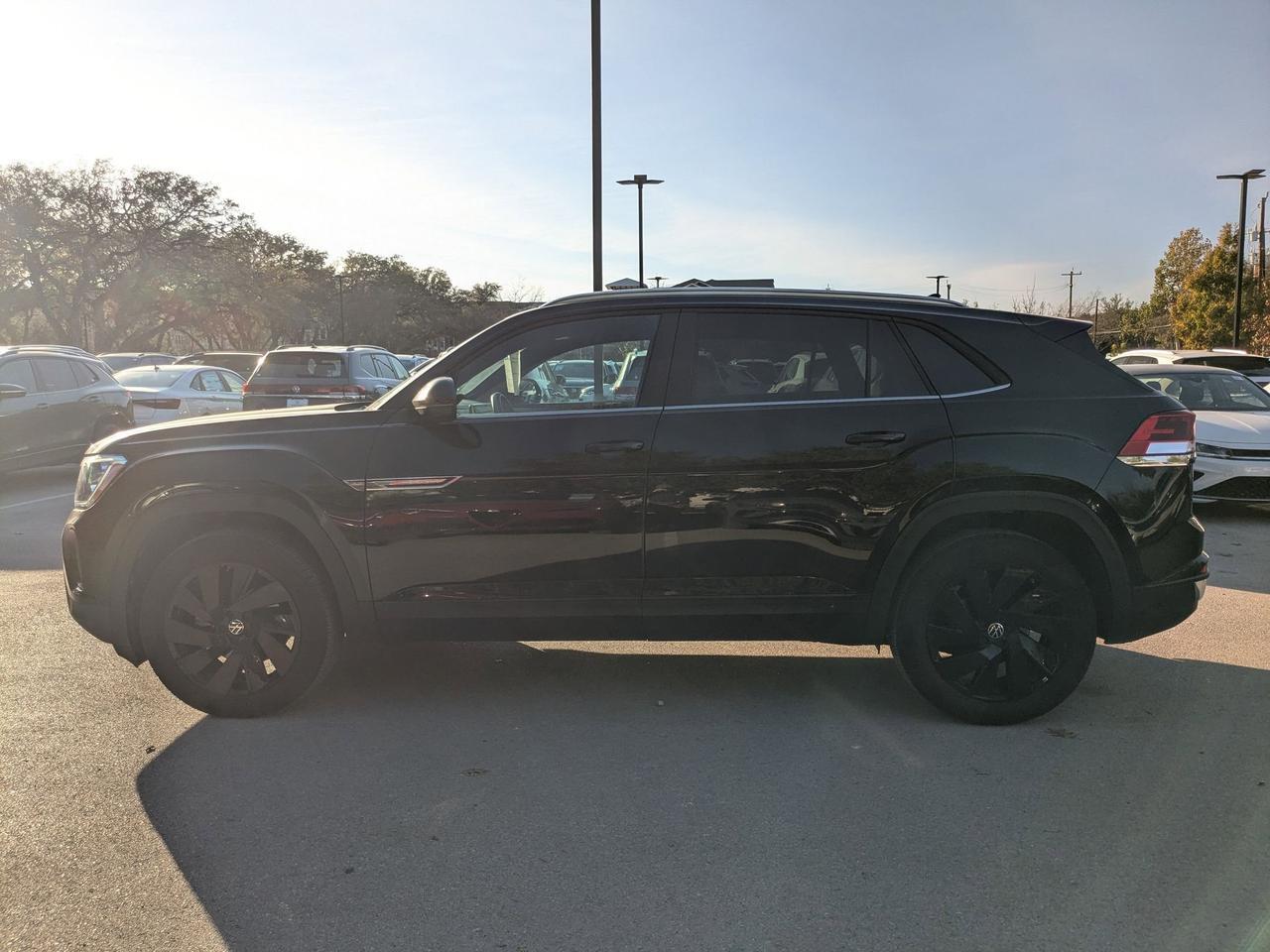 2024 Volkswagen Atlas Cross Sport 2.0T SE w/Technology San Antonio TX