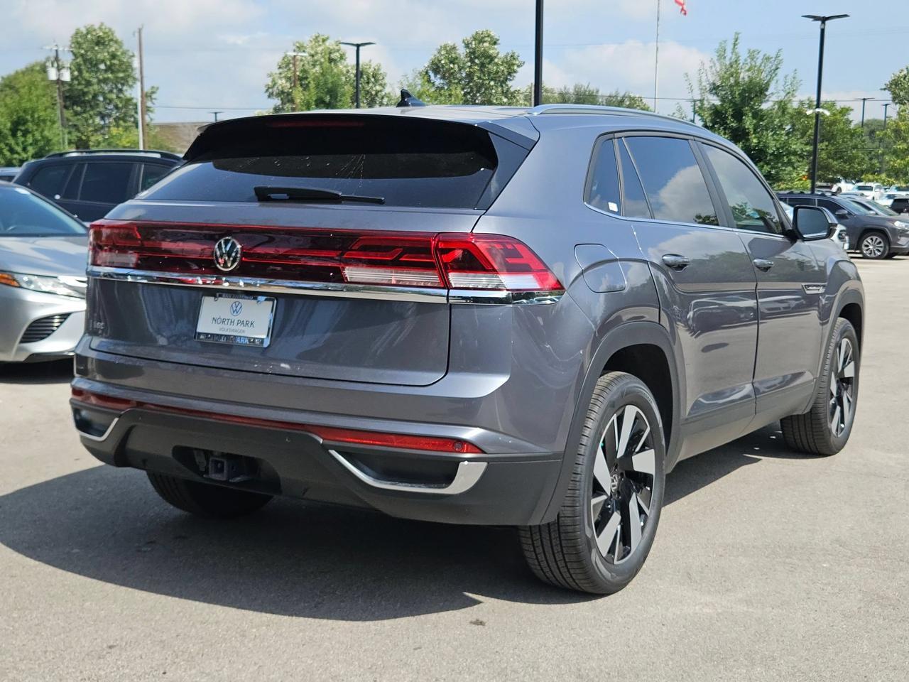 2024 Volkswagen Atlas Cross Sport 2.0T SE w/Technology San Antonio TX