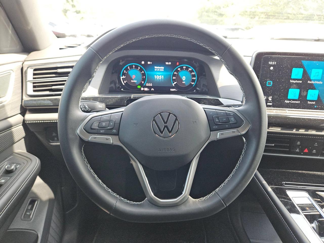 2024 Volkswagen Atlas Cross Sport 2.0T SE w/Technology San Antonio TX