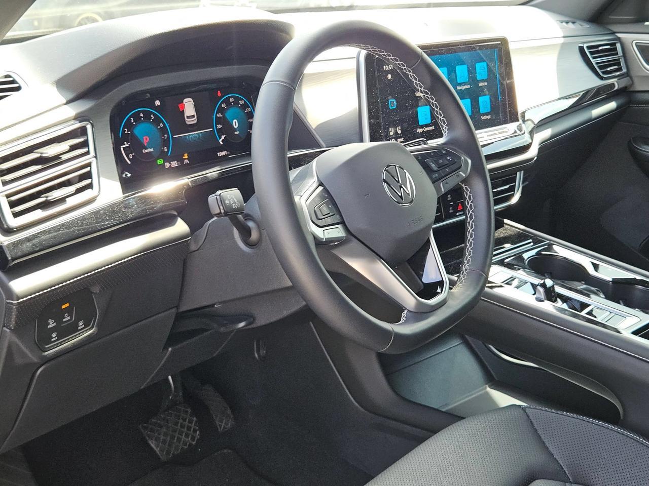 2024 Volkswagen Atlas Cross Sport 2.0T SE w/Technology San Antonio TX