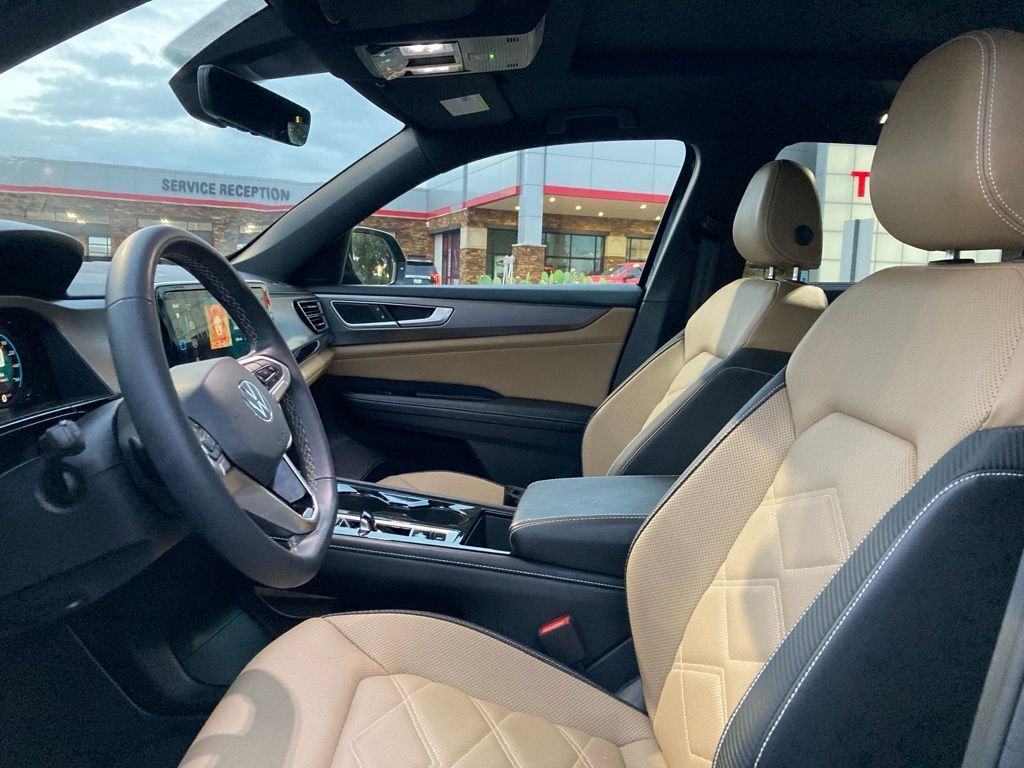 2024 Volkswagen Atlas Cross Sport 2.0T SE w/Technology San Antonio TX
