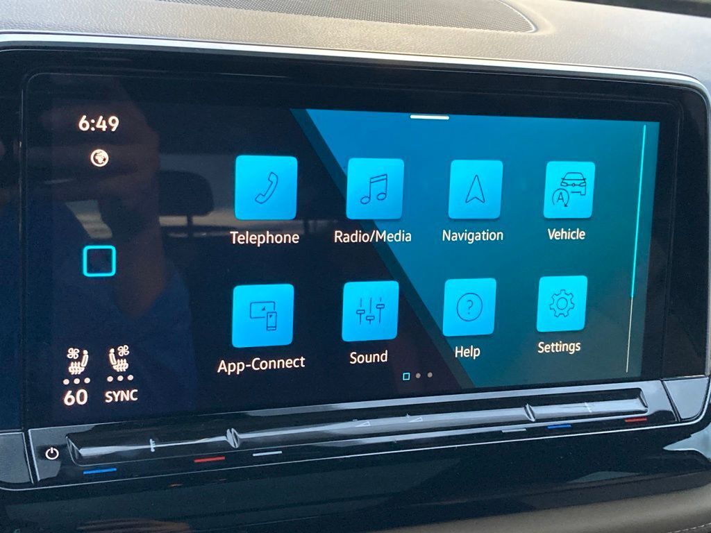 2024 Volkswagen Atlas Cross Sport 2.0T SE w/Technology San Antonio TX