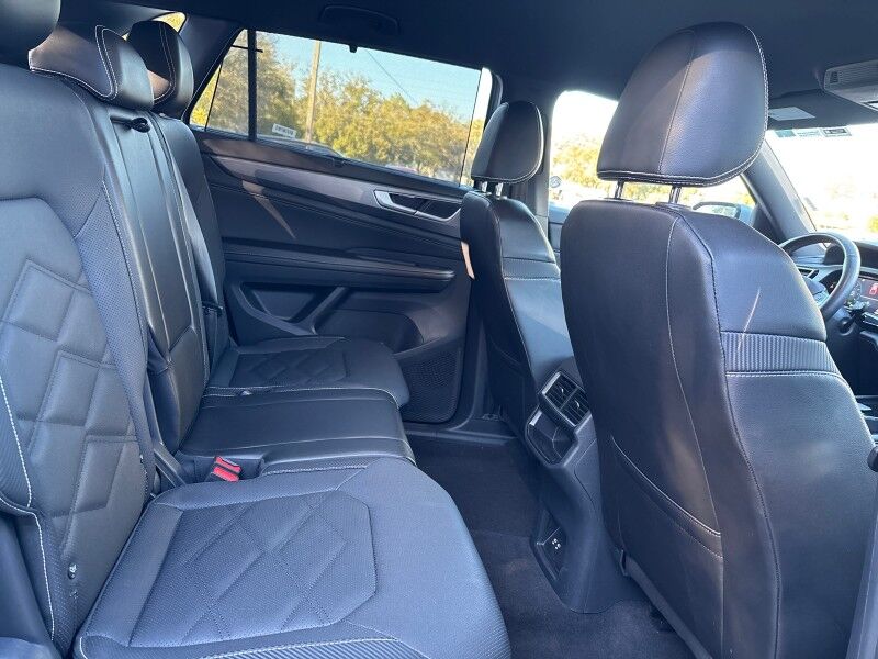 2024 Volkswagen Atlas Cross Sport 2.0T SE w/Technology Seffner FL