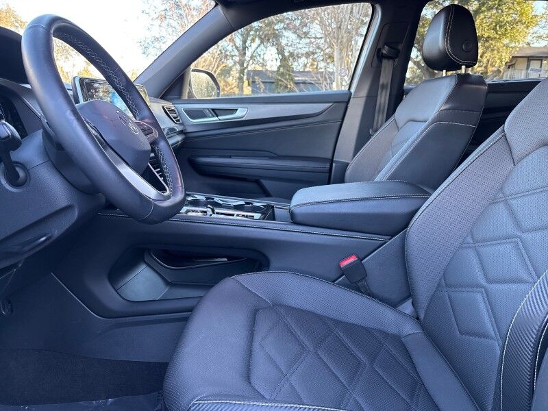 2024 Volkswagen Atlas Cross Sport 2.0T SE w/Technology Seffner FL