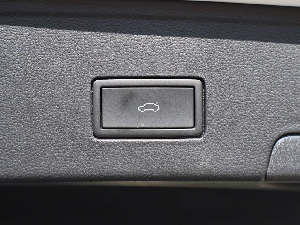 2024 Volkswagen Atlas Cross Sport 2.0T SE w/Technology San Clemente CA