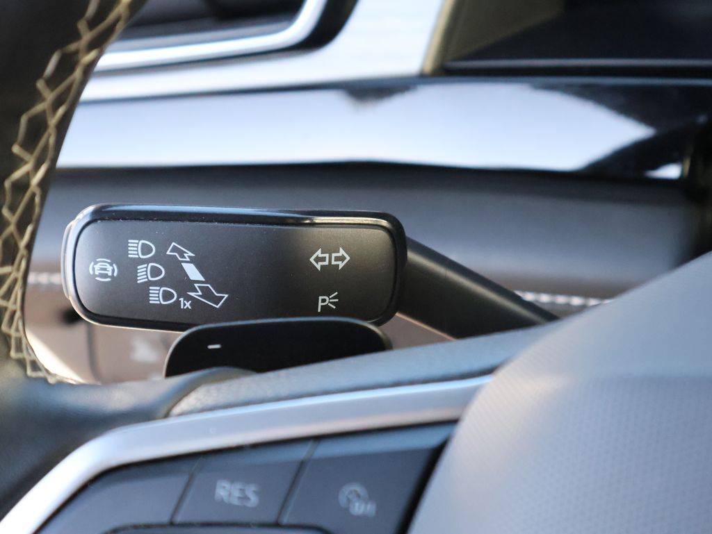 2024 Volkswagen Atlas Cross Sport 2.0T SE w/Technology San Clemente CA