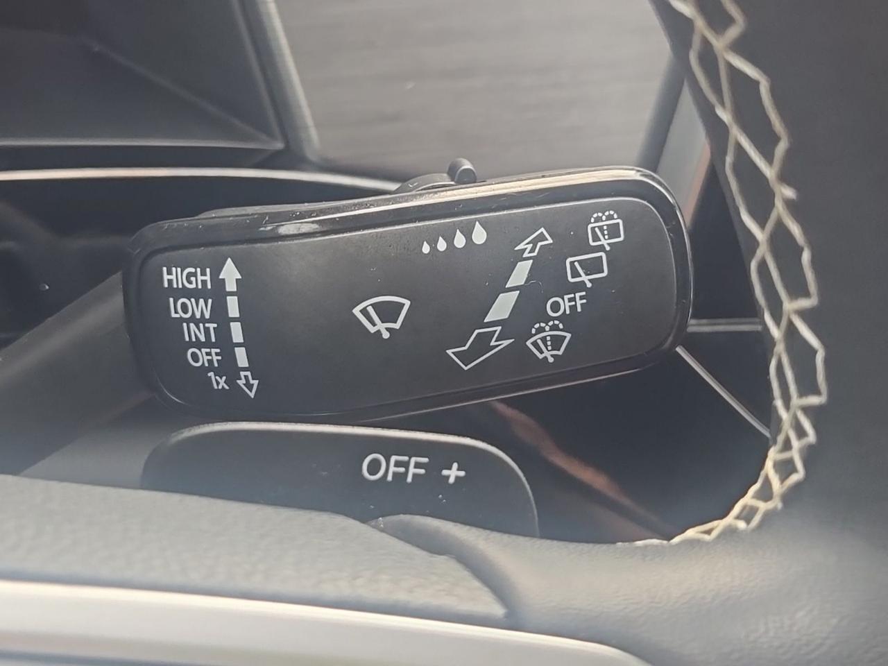 2024 Volkswagen Atlas Cross Sport 2.0T SE w/Technology Fredericksburg VA