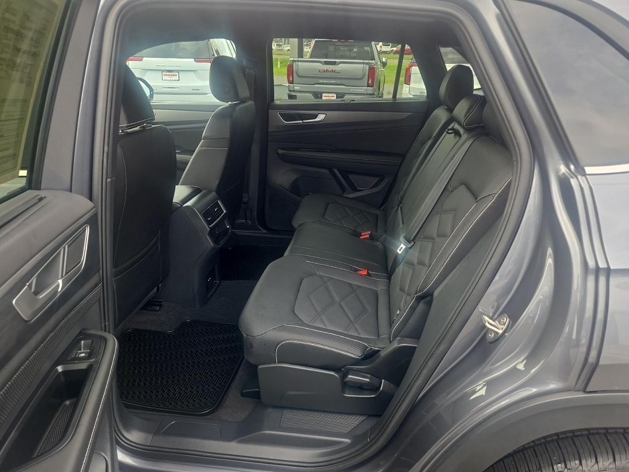 2024 Volkswagen Atlas Cross Sport 2.0T SE w/Technology Fredericksburg VA